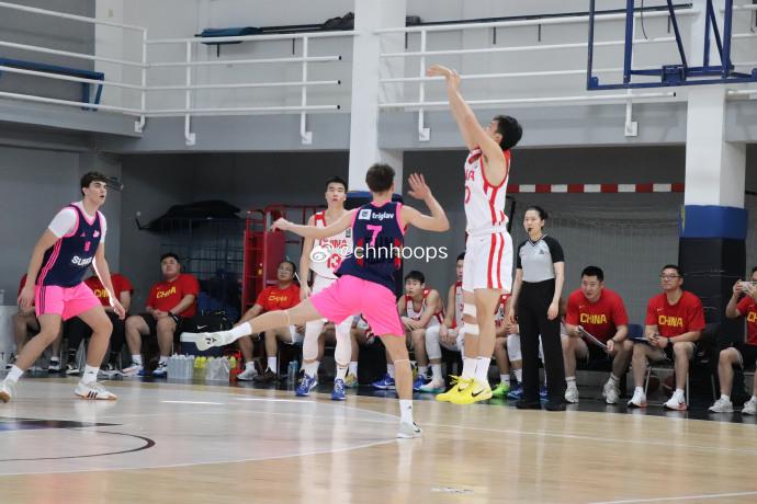 男篮在塞尔, 维亚拉练返, 场比赛